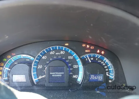 2014 Toyota Camry Hybrid Le z USA, uszkodzony, nr VIN 4T1BD1FK9EU102193